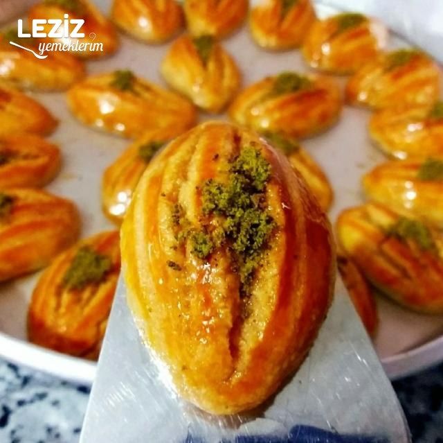 Şekerpare (Tam Kıvamında Pastane Usulü)