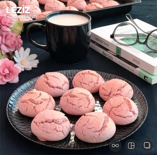 Pembiş Çatlak Kurabiye