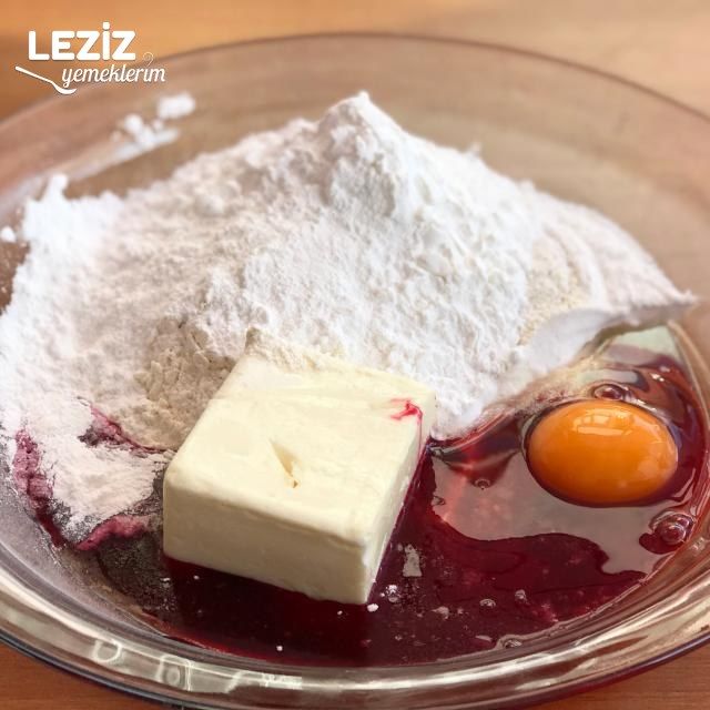 Pembiş Çatlak Kurabiye