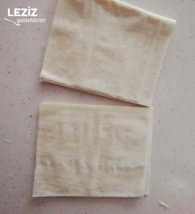 Yufkalı Fıstıklı Revani