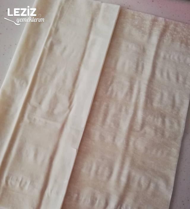 Yufkalı Fıstıklı Revani