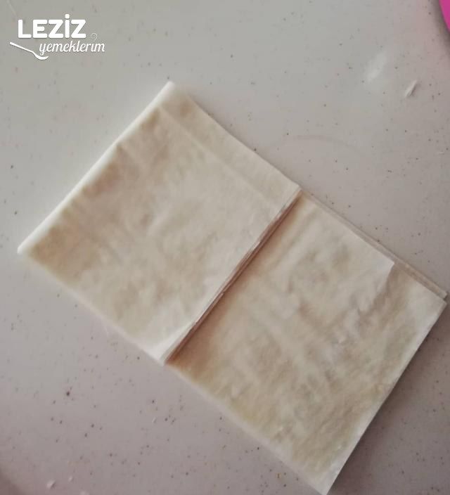 Yufkalı Fıstıklı Revani