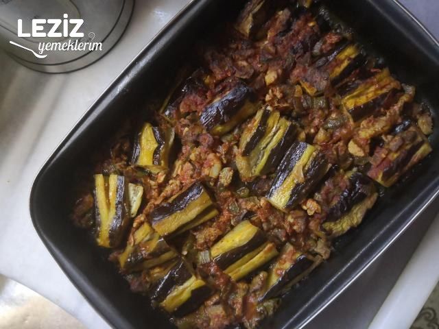 Fırında Kuzu Etli Patlıcan