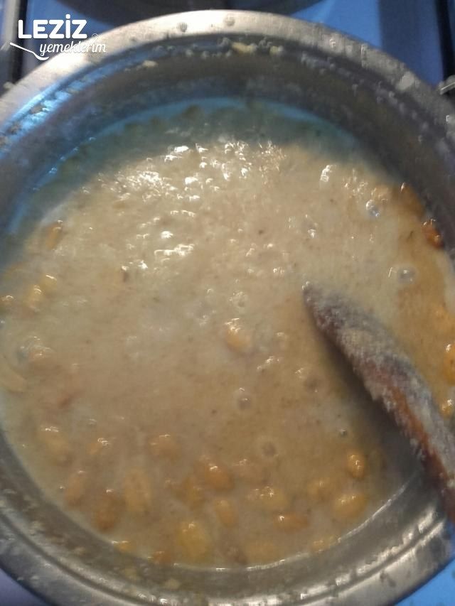 Fıstıklı İrmik Helvası Tarifi