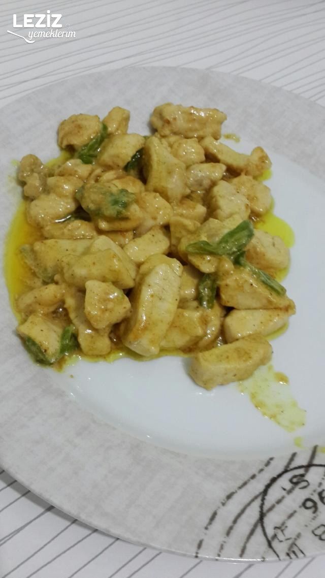 Köri Soslu Tavuk Tarifi