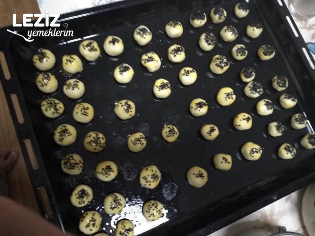 Kıyır Kıyır Lokmalık Tuzlu Kurabiye