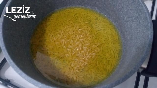 Arpa Şehriyeli Pirinç Pilavı Yapımı