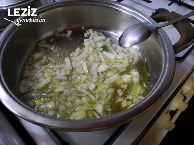 Lezzetiyle Görseliyle Kereviz Dolması