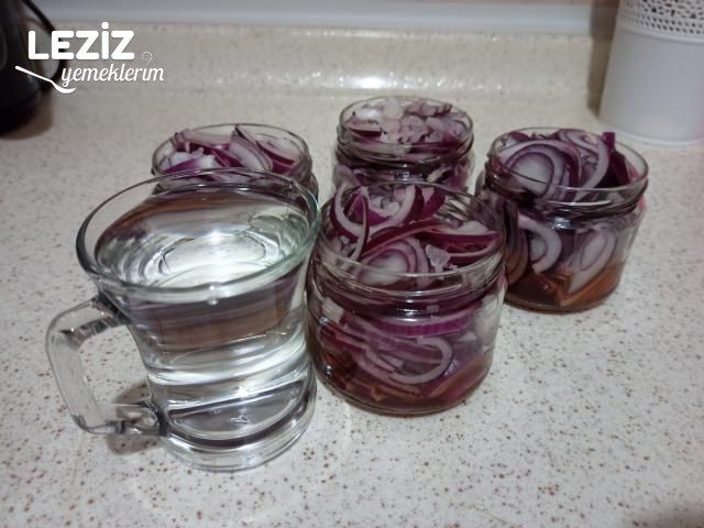 Kırmızı Soğan Turşusu Tarifi