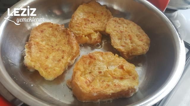 Nefis Lezzetli Kahvaltılık Yumurtalı Ekmek