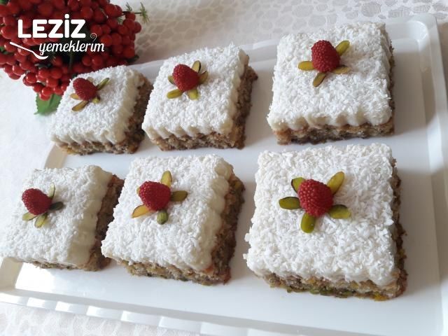 Kıbrıs Tatlısı (Antep Fıstıklı)