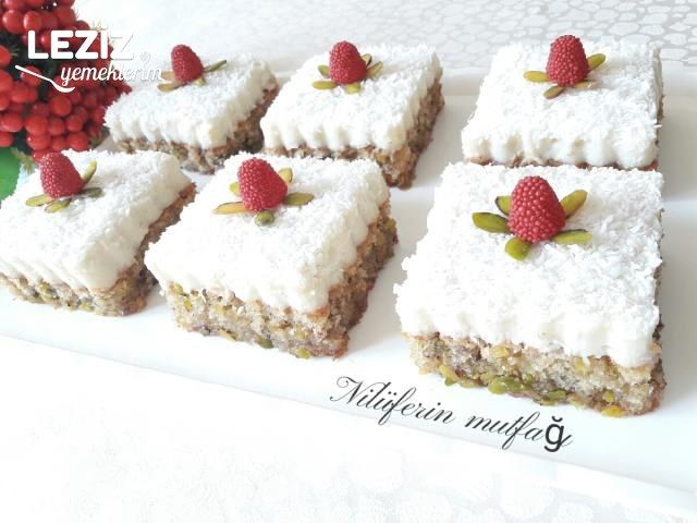 Kıbrıs Tatlısı (Antep Fıstıklı)