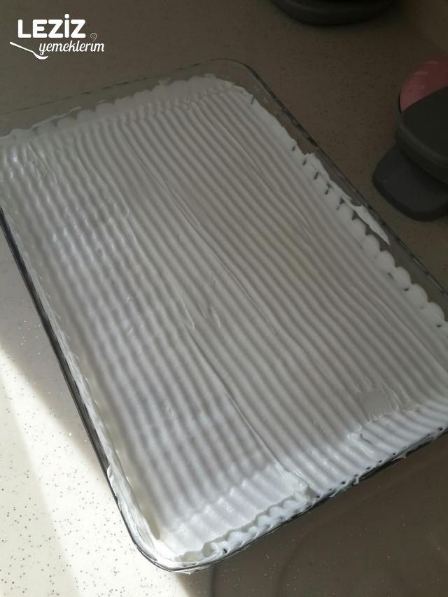 Karamelize Şerbetli Etimek Tatlısı