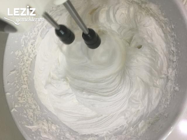 Afyon Kaymağı Tatlısı  Tarifi, Nasıl Yapılır