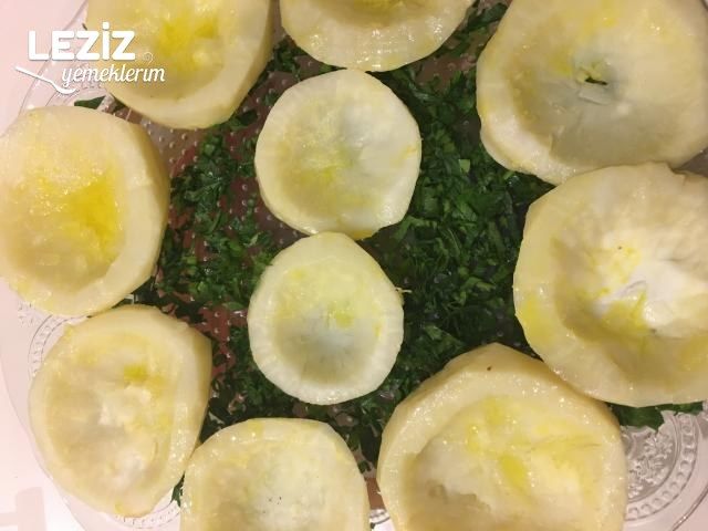 Zeytinyağlı Püreli Kereviz