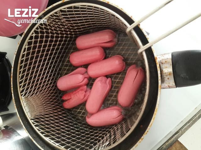 Çiçek Sosis Kızartması