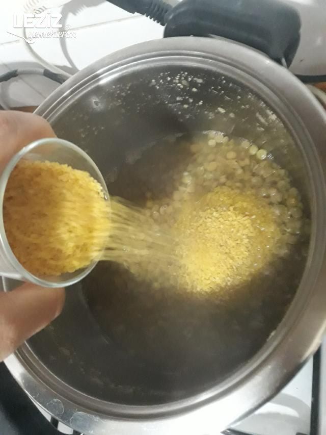 Tereyağlı Yeşil Mercimekli Bulgur Pilavı