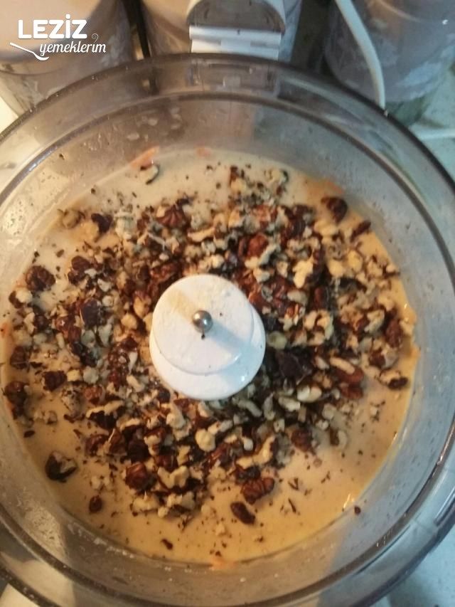 Cevizli Havuçlu Tarçınlı Kek Leziz Yemeklerim