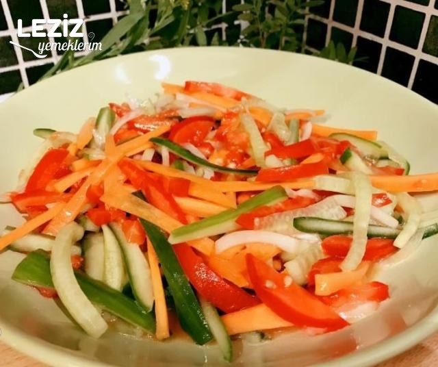 Harika Soslu Salata (Çin Salatası)
