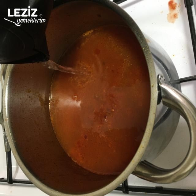 Fırında Kavurmalı Bezelye Yemeği