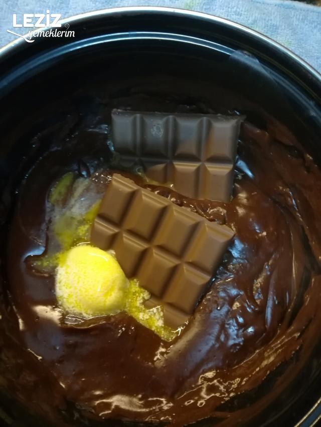 İki Renkli Kumlu Pasta Leziz Yemeklerim