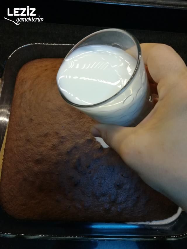 İki Renkli Kumlu Pasta