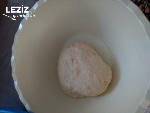 Bademli Üçgen Tatlı