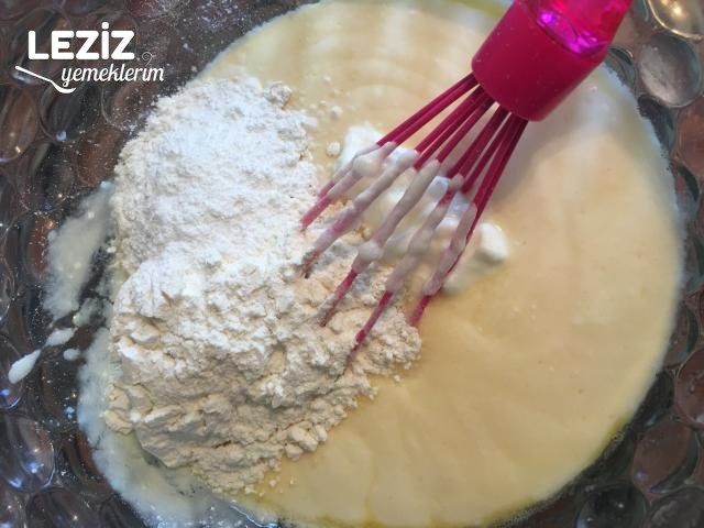 Yoğurt Soslu Patates Böreği