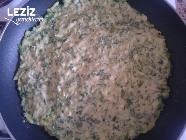 Kabak Mücver (Değişik Sunumuyla)