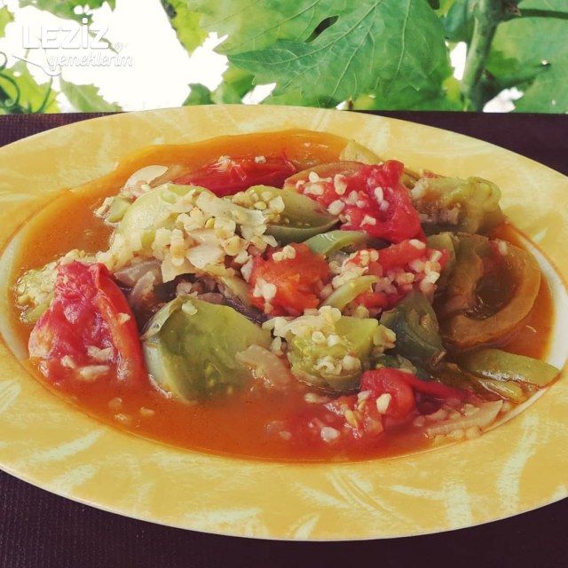 Yeşil Domates Yemeği