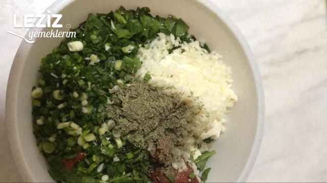 Ispanaklı Pide Nasıl Hazırlanır