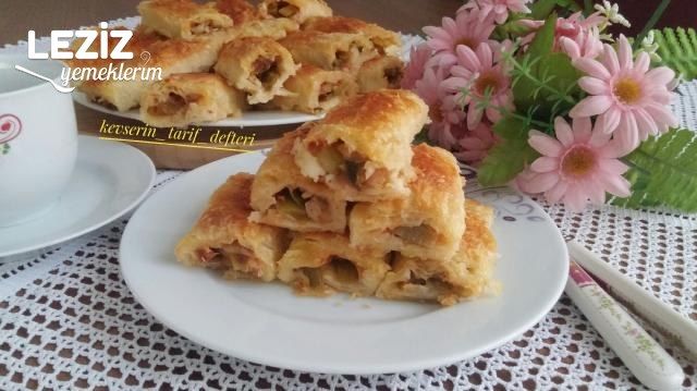 Çıtır Çıtır Kıymalı Pırasalı Börek