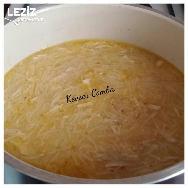 Mis Gibi Tavuklu Şehriye Çorbası