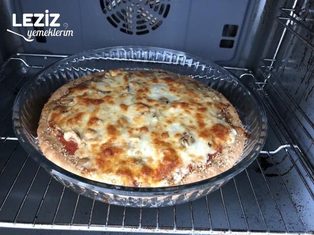 Susamlı Ev Pizzası