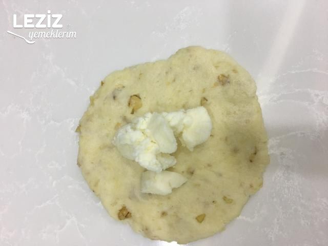 Cevizli Peynirli Poğaça