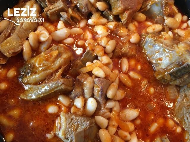 Kemikli Kuzu Etli Kuru Fasulye (Fotoğraflı Anlatım)