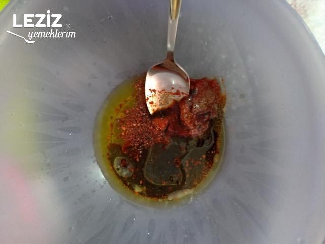 Ev Yapımı Acılı Ezme Tarifi