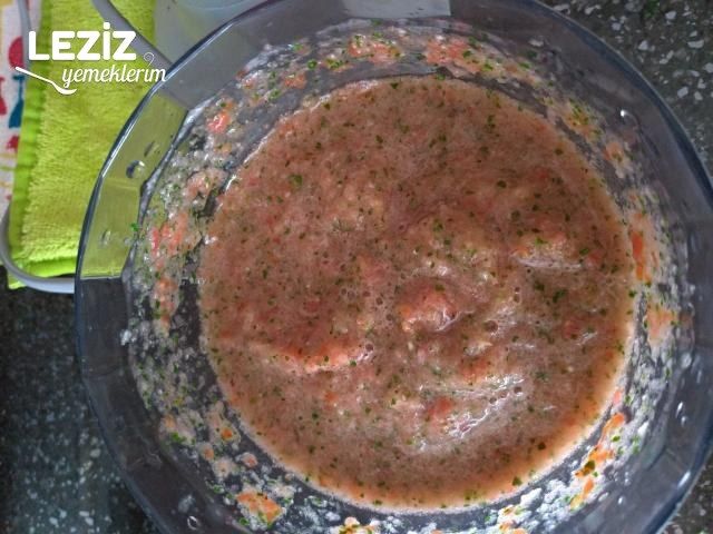 Ev Yapımı Acılı Ezme Tarifi