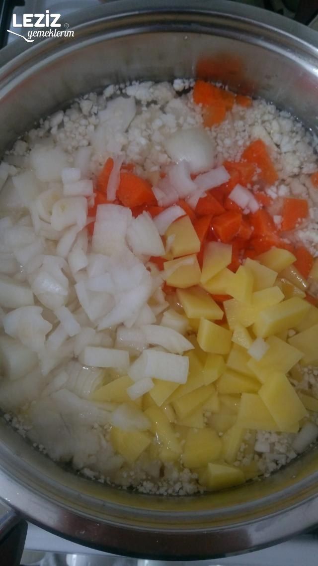 Karnabahar Çorbası Tarifi