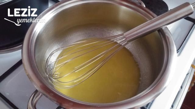 Salçalı Un Çorbası Tarifi