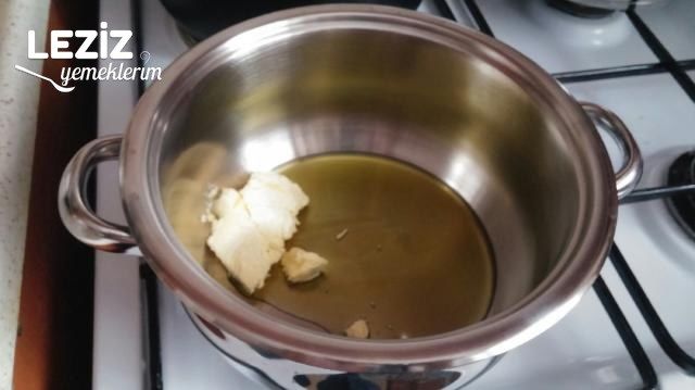 Salçalı Un Çorbası Tarifi