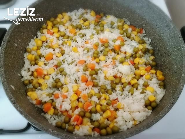 Garnitürlü Pirinç Pilavı Tarifi