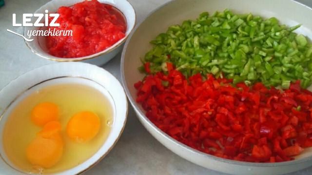 Şahane Menemen Tarifi