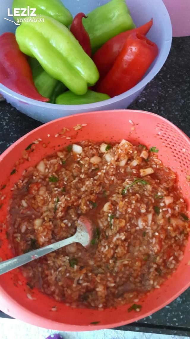Nefis Zeytinyağlı Biber Dolması