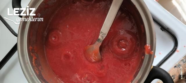 Erik Vişne İle Meyve Suyu Ve Pestil Sarması