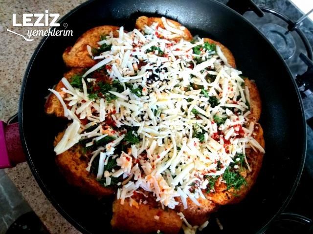 Bayat Ekmek Böreği (Yumurtalı Ekmek Sevenlere)