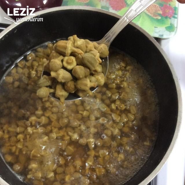 Kuru Bamya Çorbası Nasıl Yapılır?