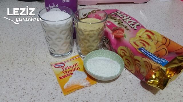 Sürprizli İrmik Tatlısı