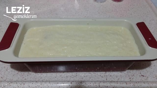 Sürprizli İrmik Tatlısı