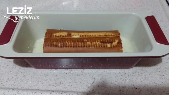 Sürprizli İrmik Tatlısı